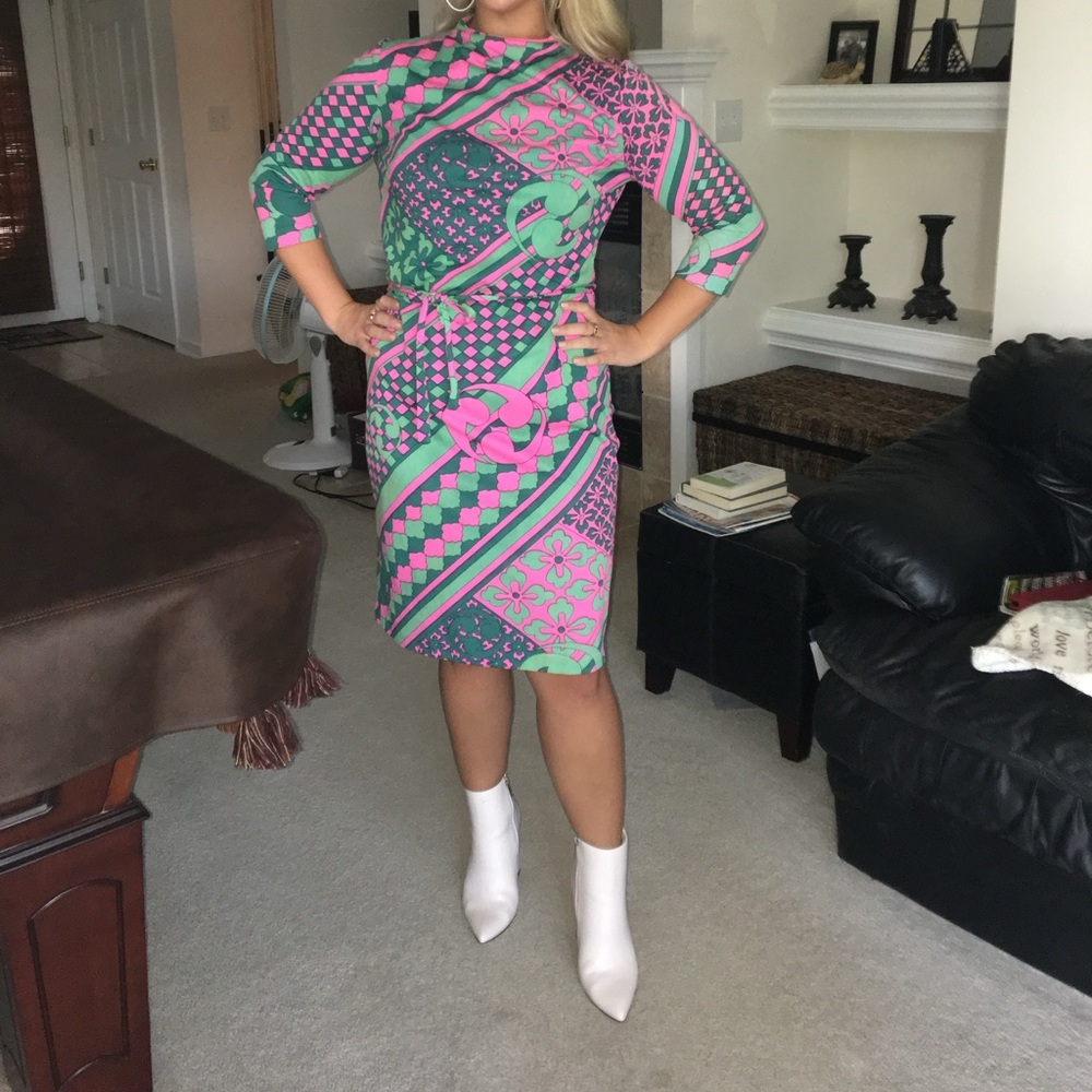 Real vintage whimsical women’s sz 8-10 midi dress